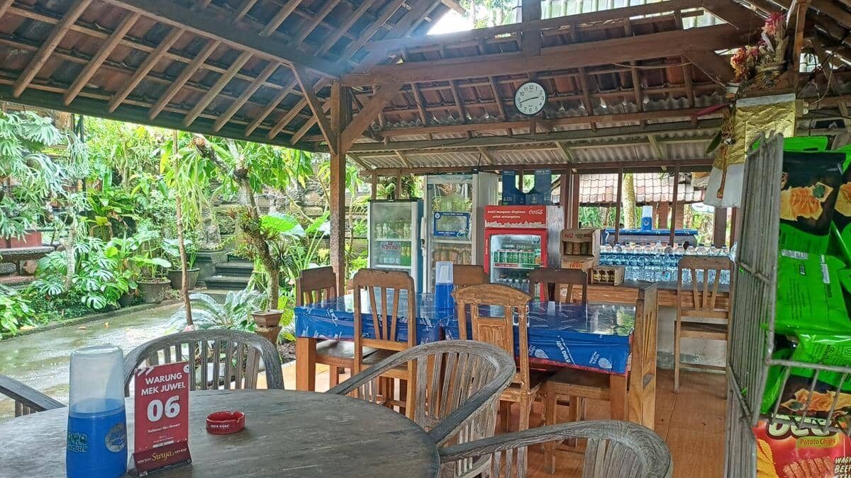Warung Mek Juwel, Sayan Ubud: Betutu Chicken Rice for Rp25-30k
