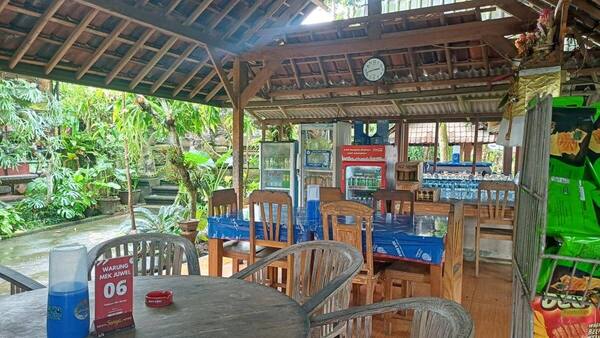 Warung Mek Juwel, Sayan Ubud: Betutu Chicken Rice for Rp25-30k