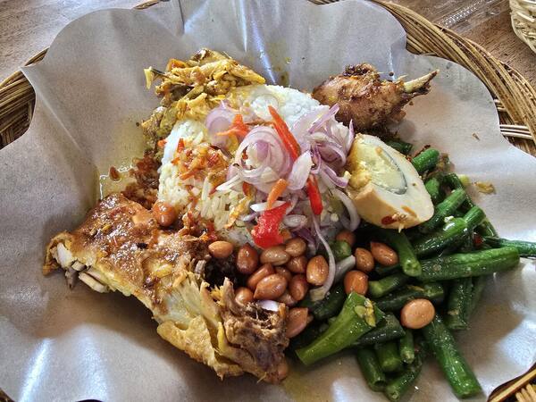 Warung Nasi Ayam Bu Oki, Nusa Dua: Bali’s Legendary Chicken Rice