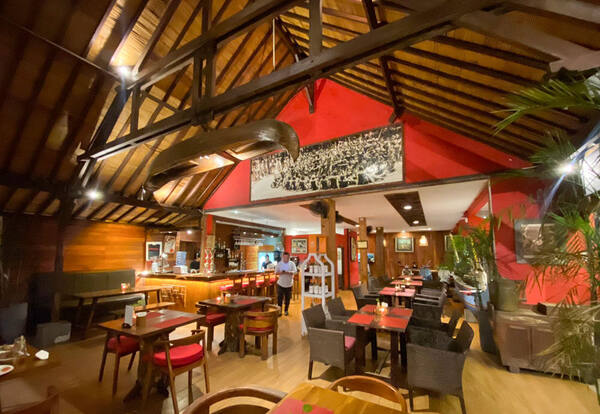 Warung Pregina Sanur: Bebek Betutu, Sate Lilit and a Timber Dining Room