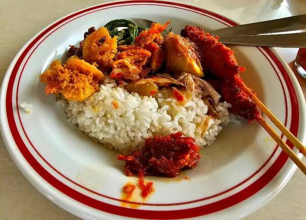 Warung Wardani Denpasar: The Legendary Balinese Nasi Campur You'll Crave