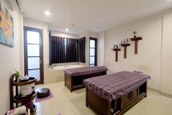 Royal Tulip Springhill Resort Jimbaran 8